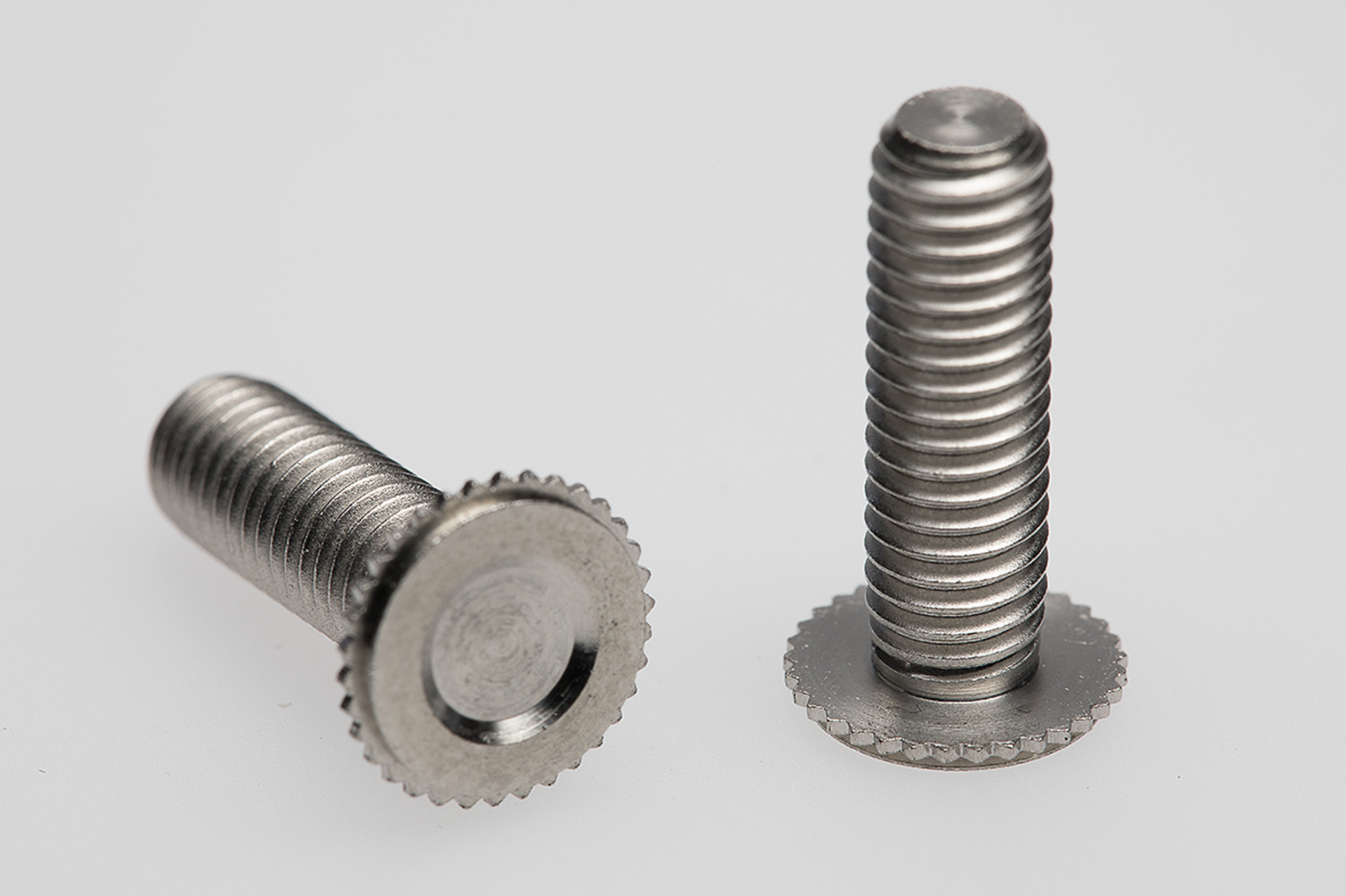 Captive® Einpress-Gewindebolzen für Metall Al (Serie CFA)