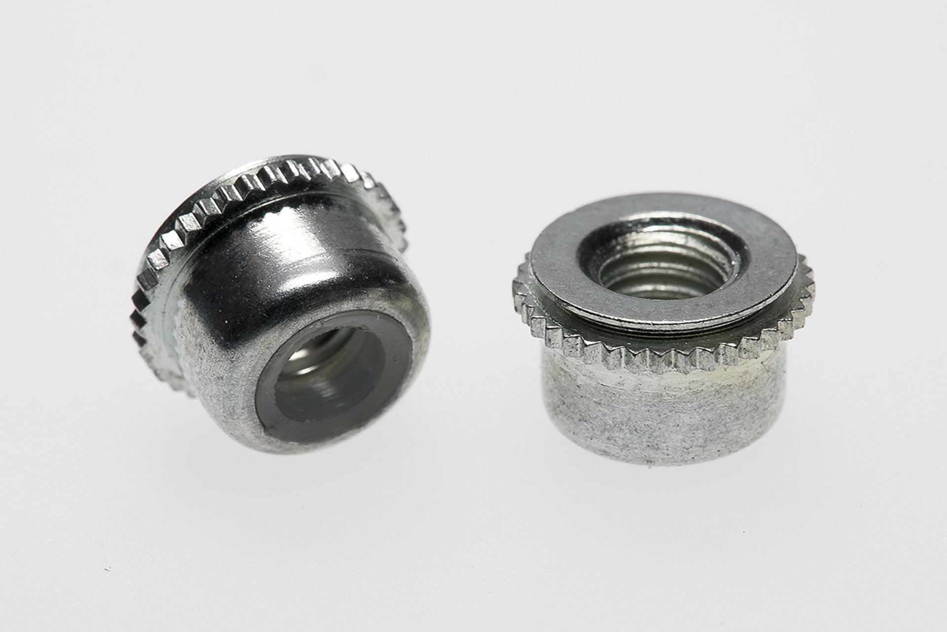 Captive® Einpressmutter für Metall selbstsichernd A2 (Serie CPLC)